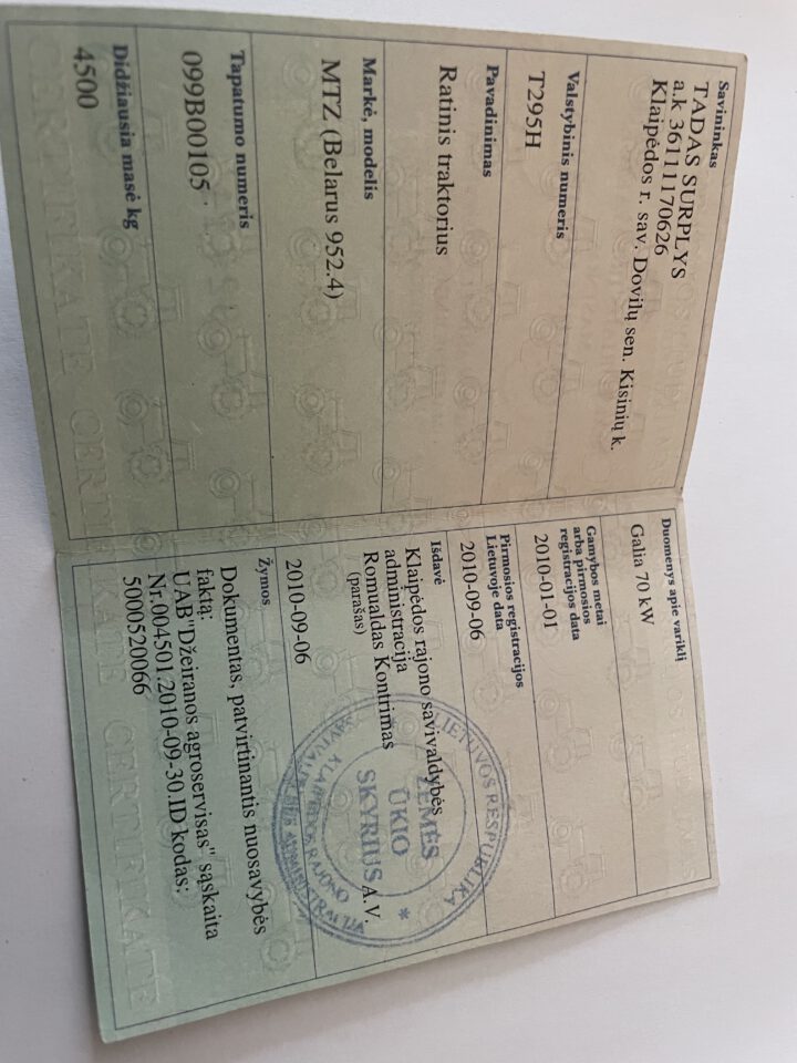 Traktoriai+varoma Priekaba.