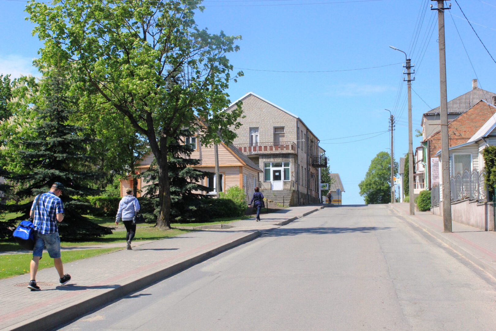 Parduodamas administracinis pastatas Ramygalos mstl.