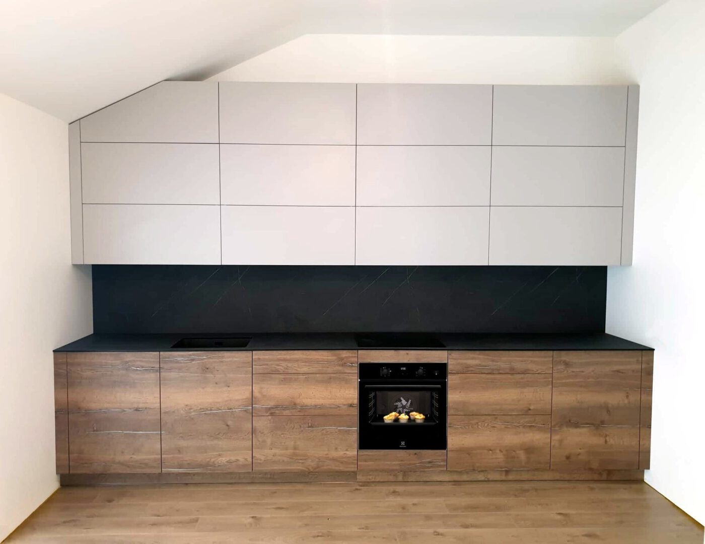 Virtuvės, biuro, miegamojo, jaunuolio, svetainės, prieškambario baldai, spintos, drabužinės, lentynos…