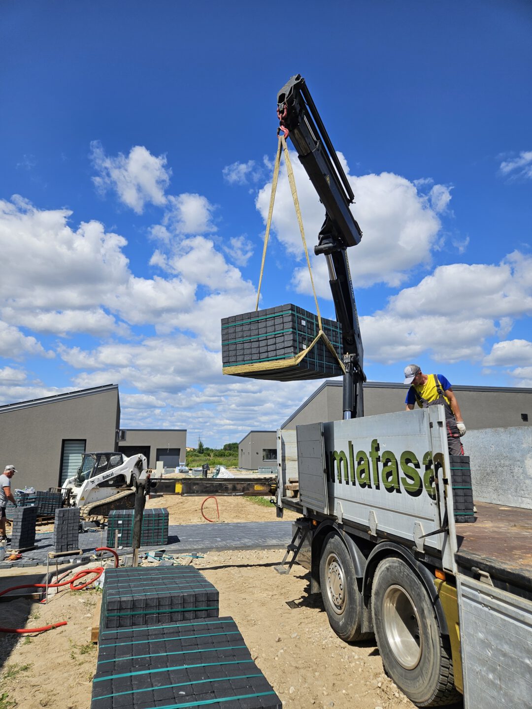 Fiskaro, krovinių vežimo paslaugos