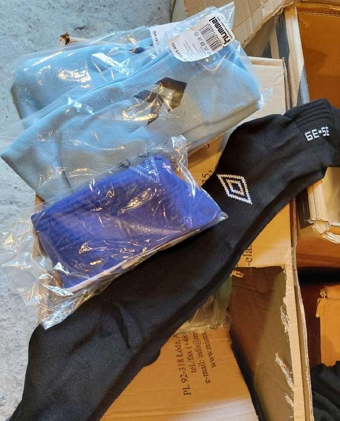 Išparduodamos kojinės, vyriškos, moteriškos, sportinės