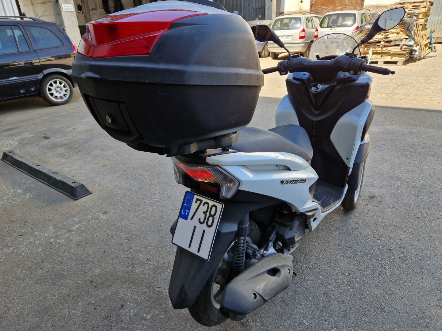 MBK -kita- 125cc, triračiai