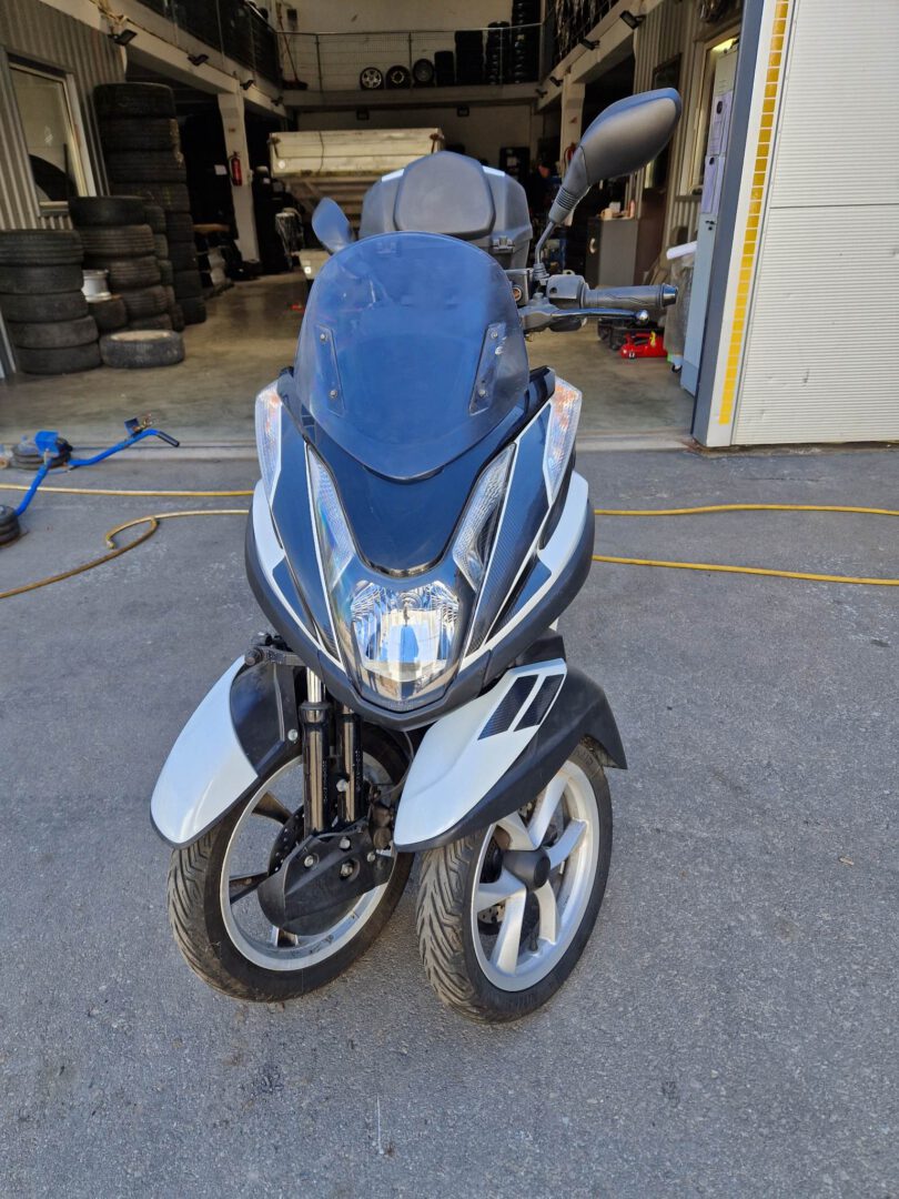 MBK -kita- 125cc, triračiai