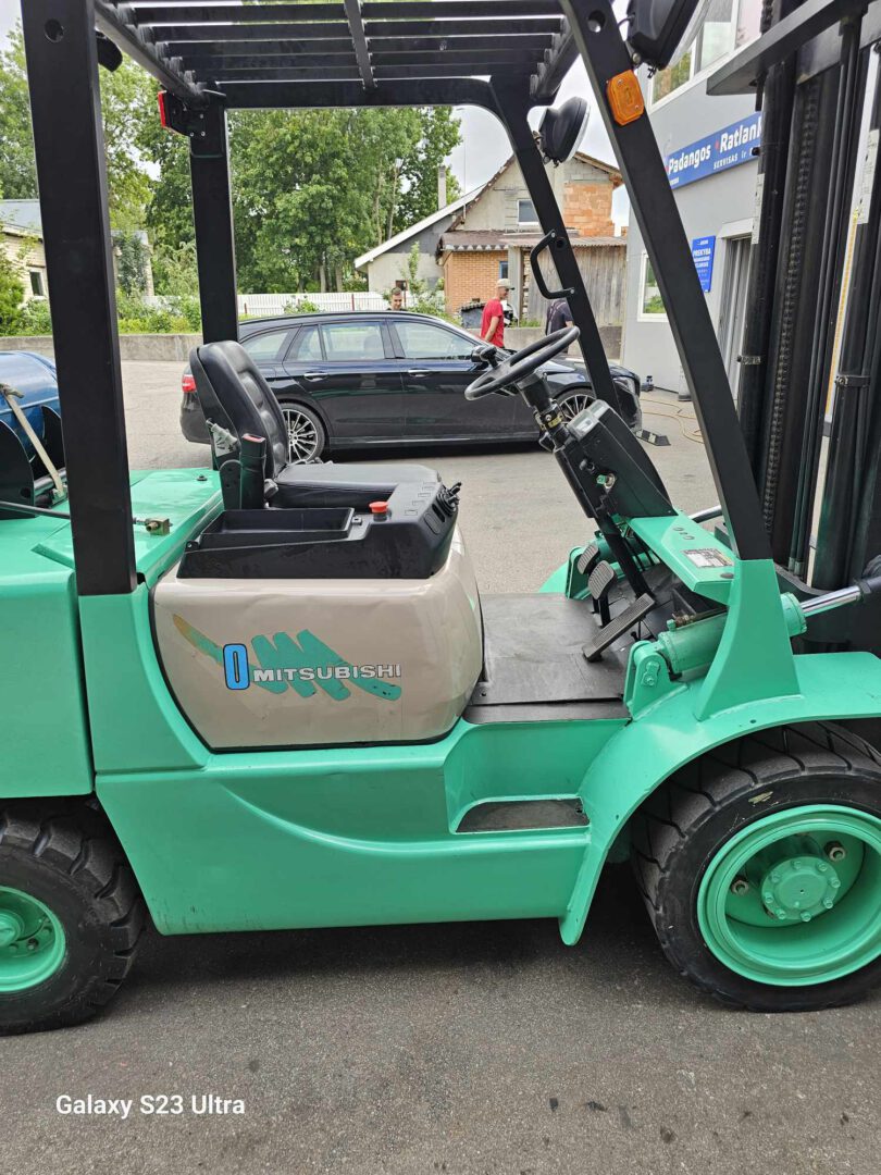 Mitsubishi HAMECH FB30, šakiniai krautuvai