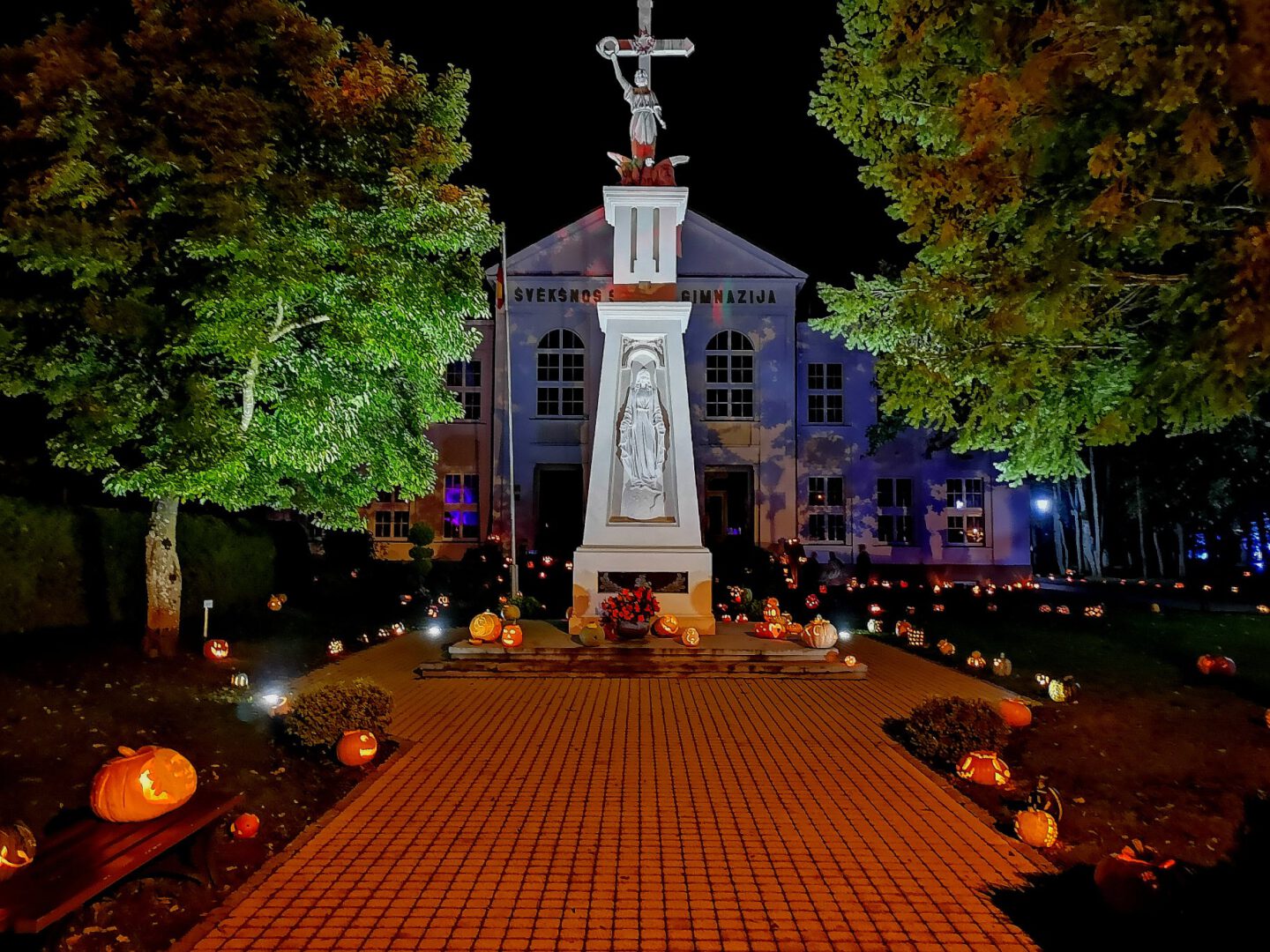 Magiškas žibintų – moliugų festivalis 2023, Švėkšnoje!