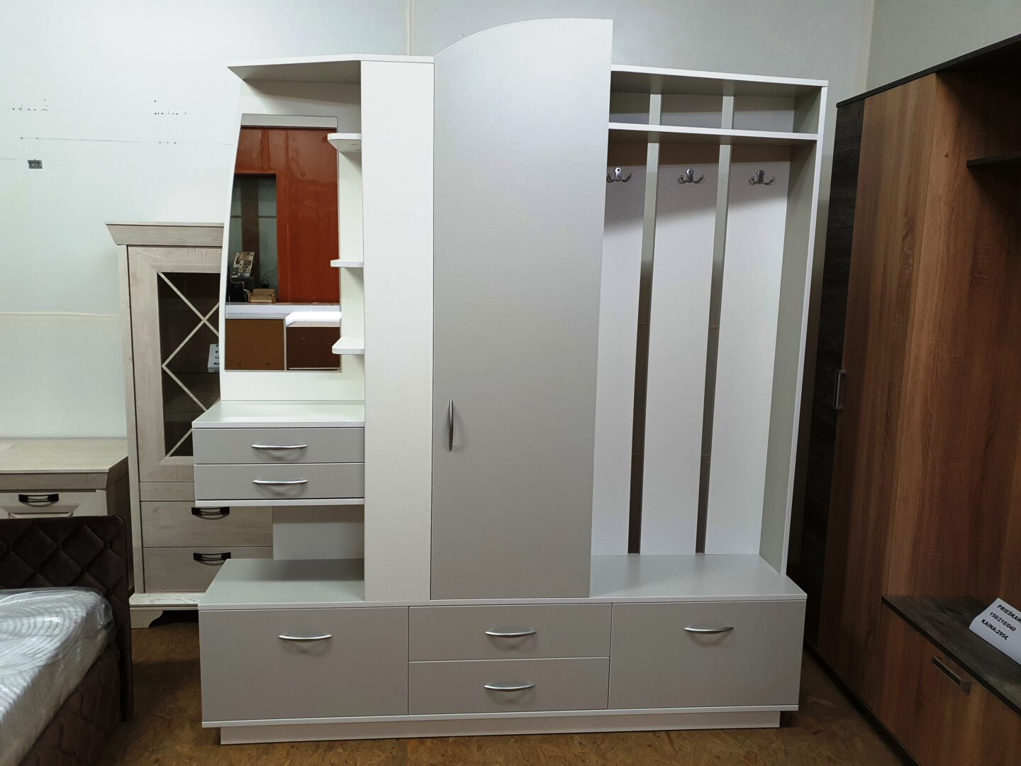 Prieškambariniai įvairių išmatavimų