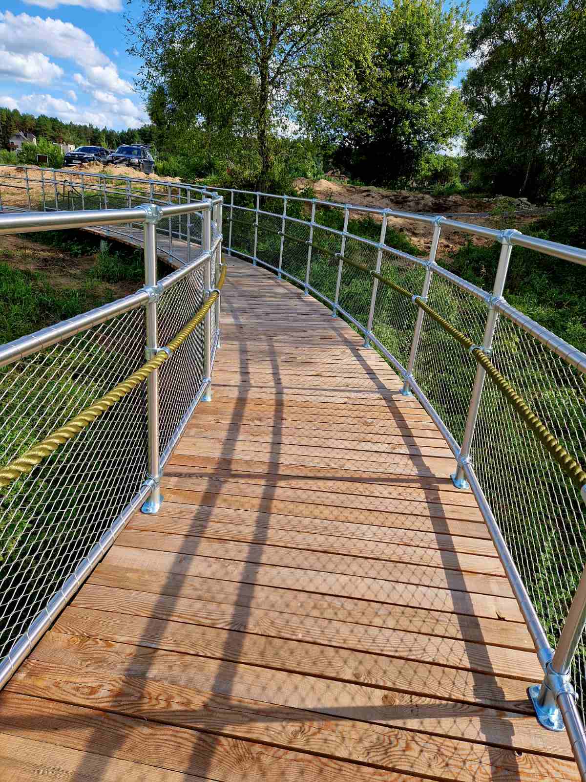 Užveržiami fitingiai vamzdžių konstrukcijų montavimui