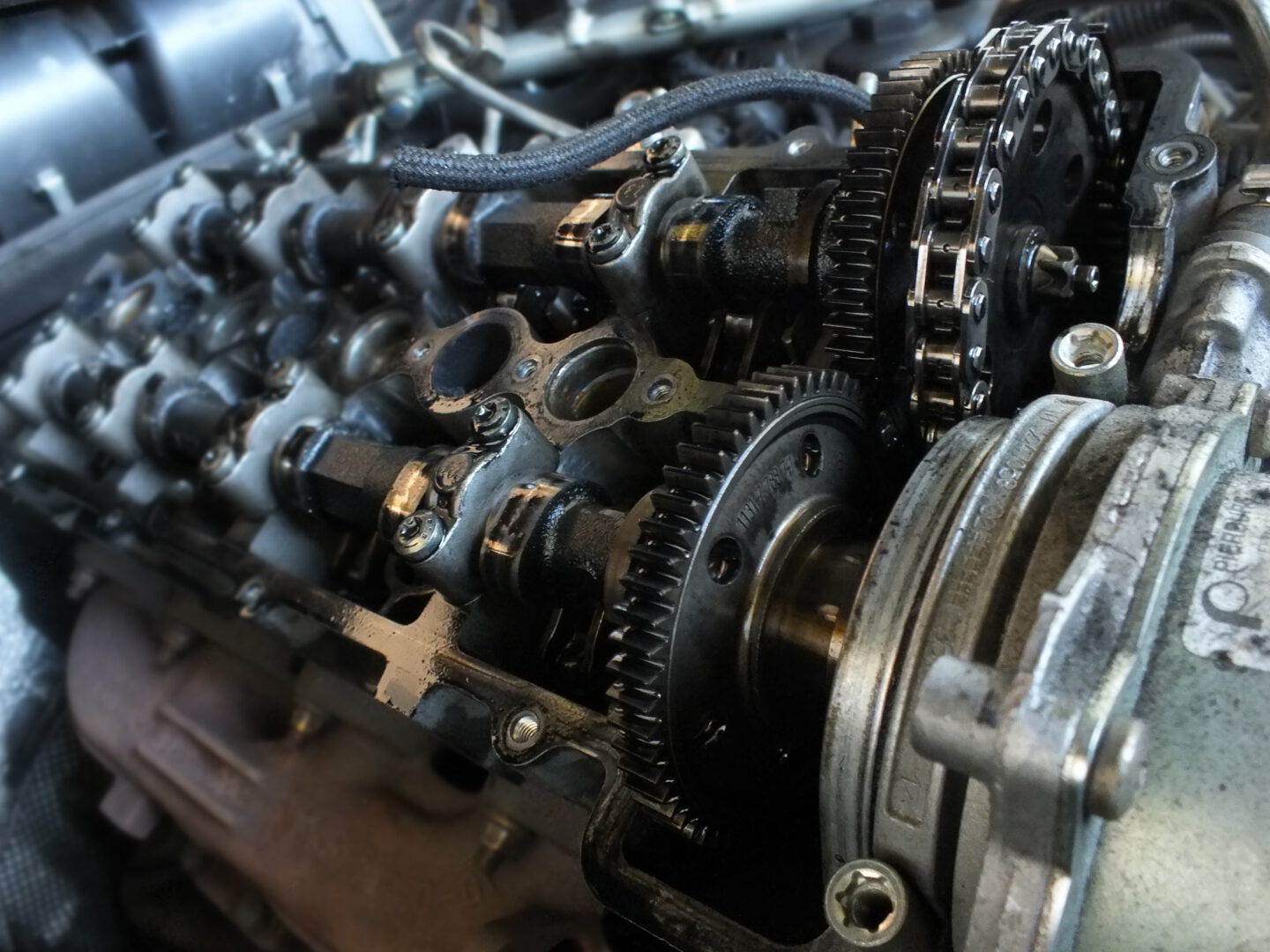 Automobilių remontas. Patikima, greitai, legalu, su garantija.