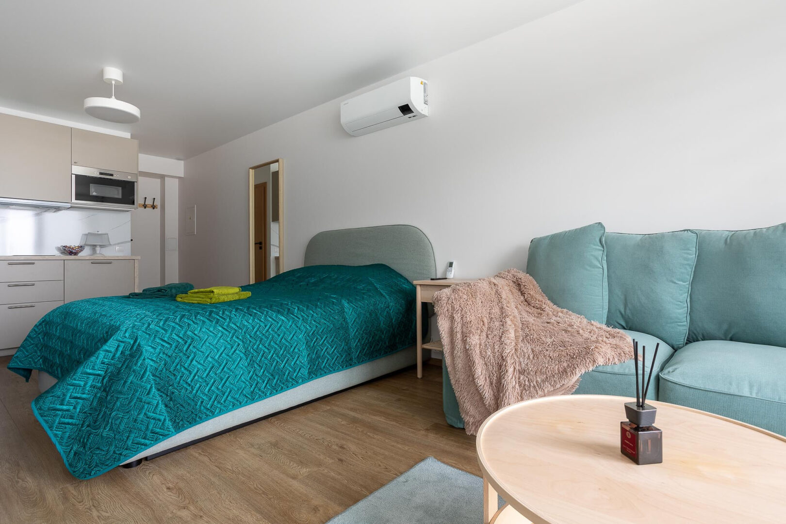 Ilgalaikei ir trumpalaikei nuomai apartamentai su sporto klubu, šildomu baseinu, vaikų kambariu