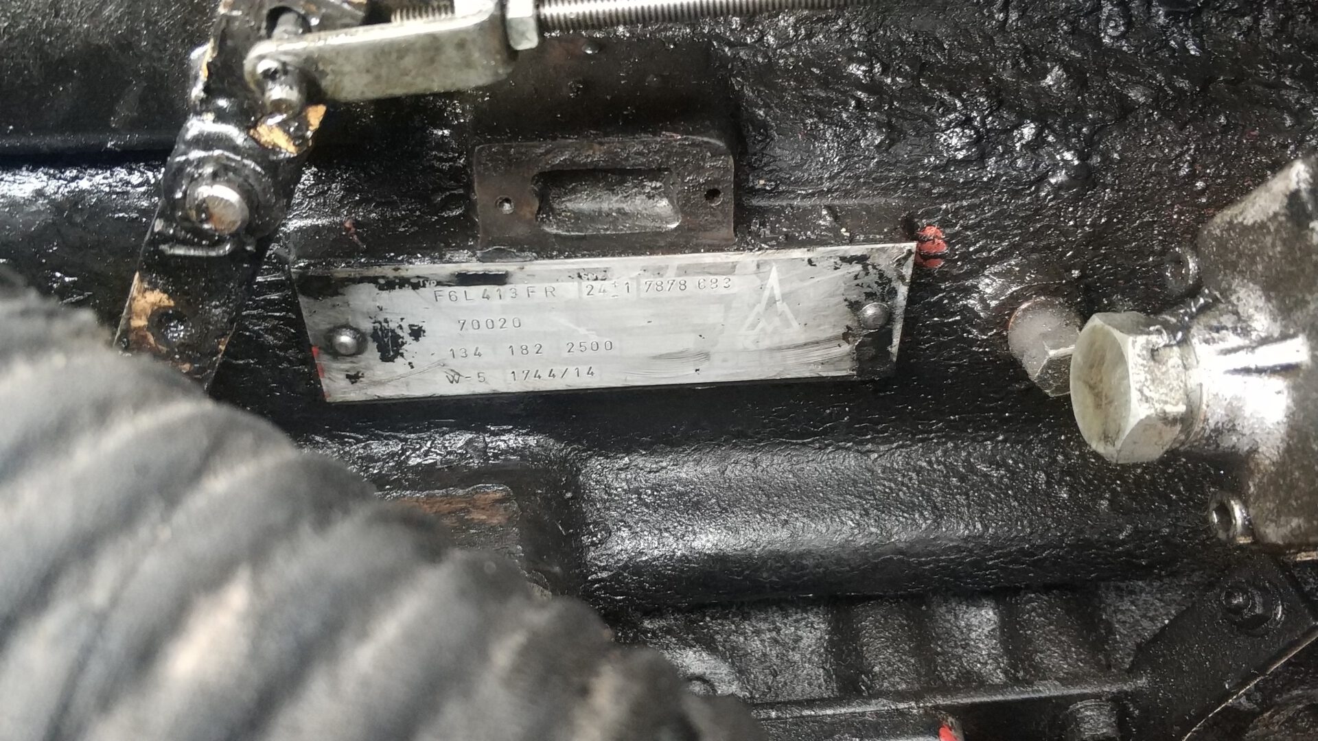 Deutz variklis F6l413fr