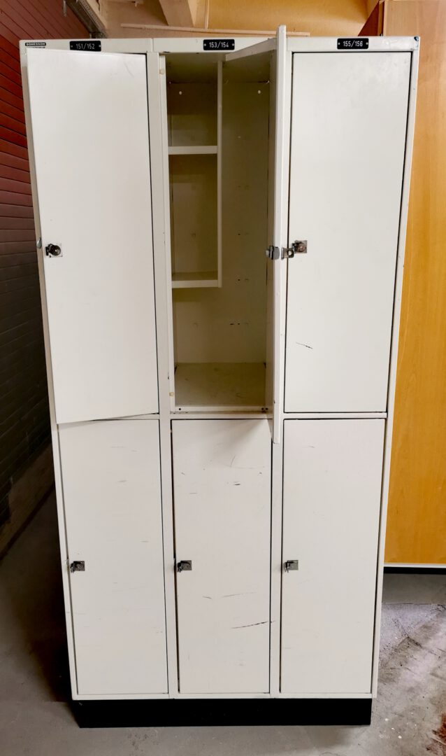 METALINĖS PERSIRENGIMO SPINTELĖS