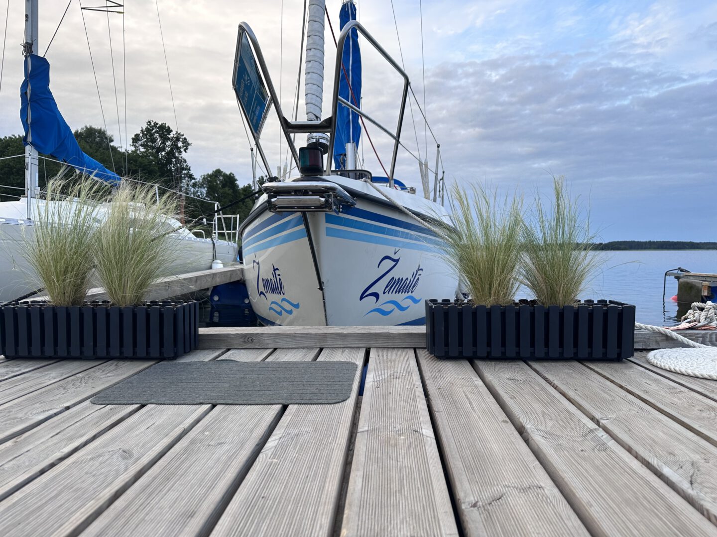 Jachta Žemaitė pasiplaukiojimas Platelių ežere