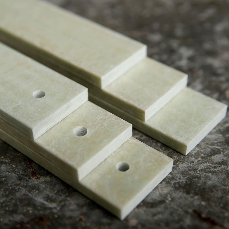 Stiklo pluošto langų laikikliai