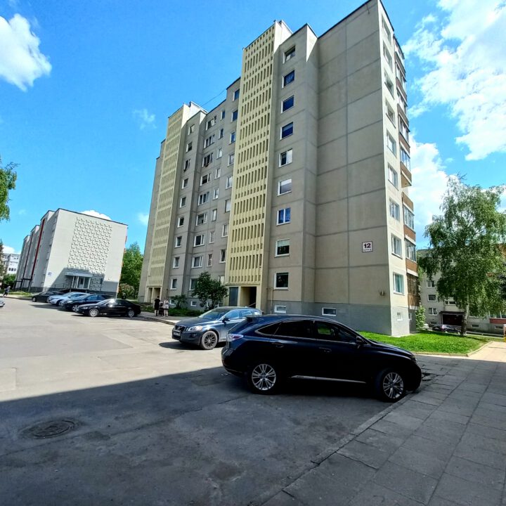 Parduodamas 2 kambarių butas Lieporiuose, Šiauliuose