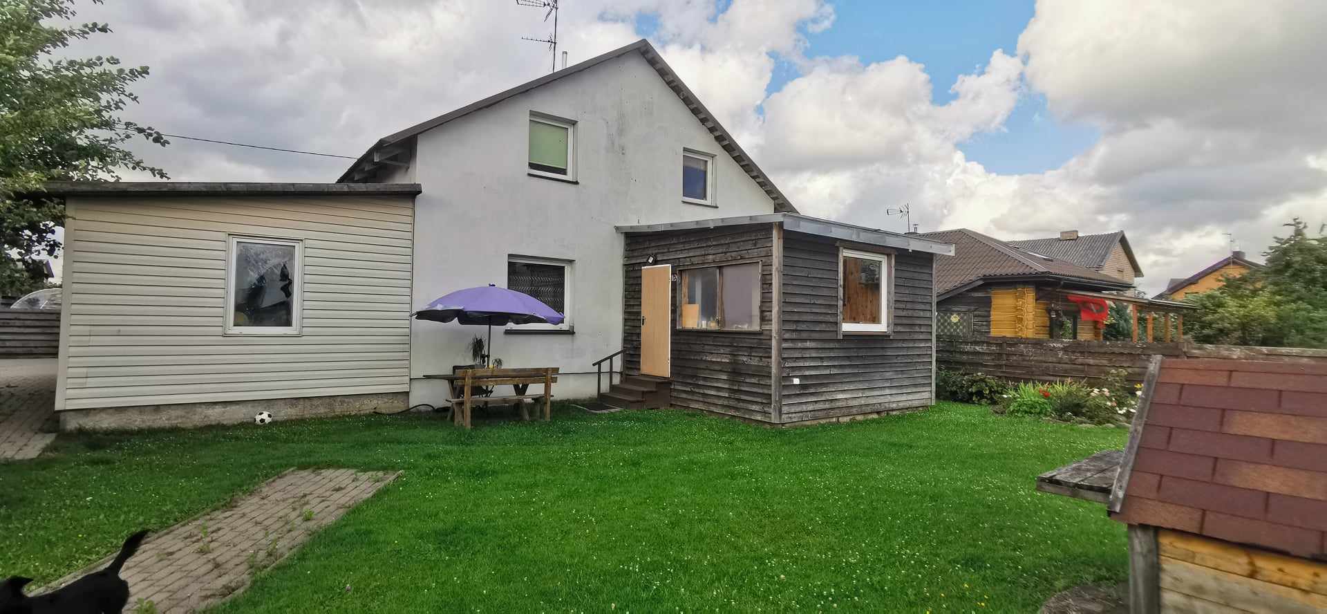 Parduodu namą, Dovilai