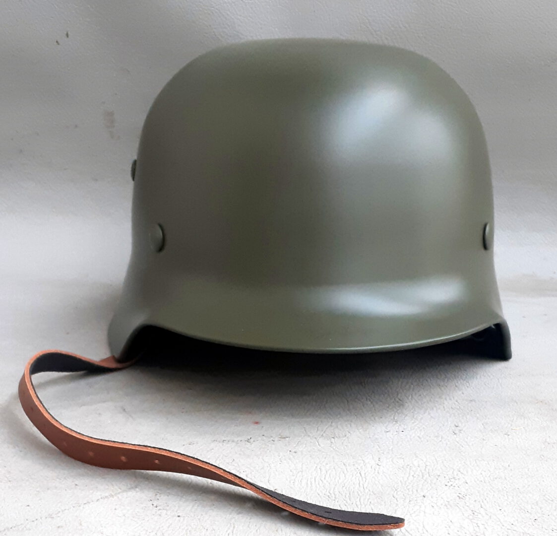 Vokiečių M35 Žalias Šalmas Plieninis Su Pošalmiu