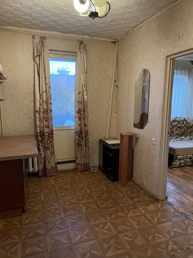 Parduodamas 2kamb.butas su holu