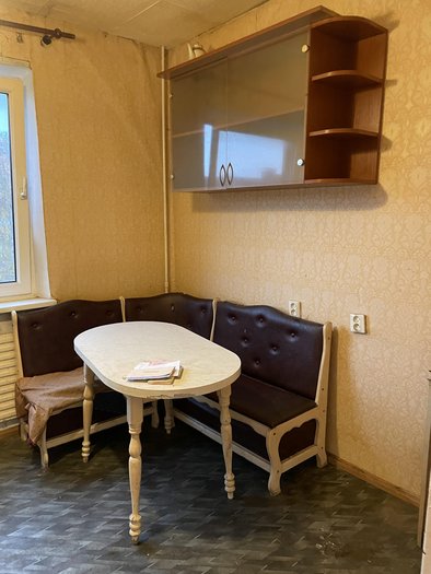 Parduodamas 2kamb.butas su holu