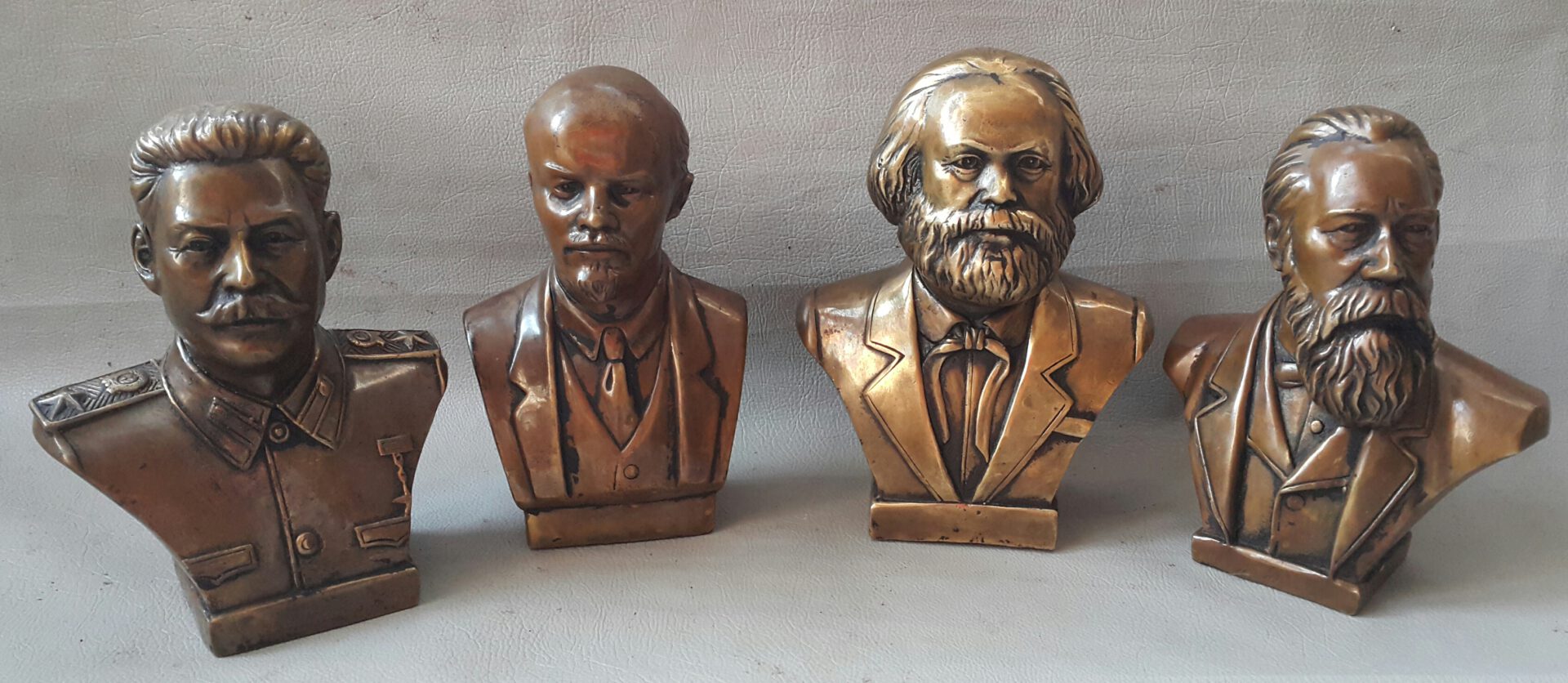 J. Stalino bronzinis biustas statula skulptūra