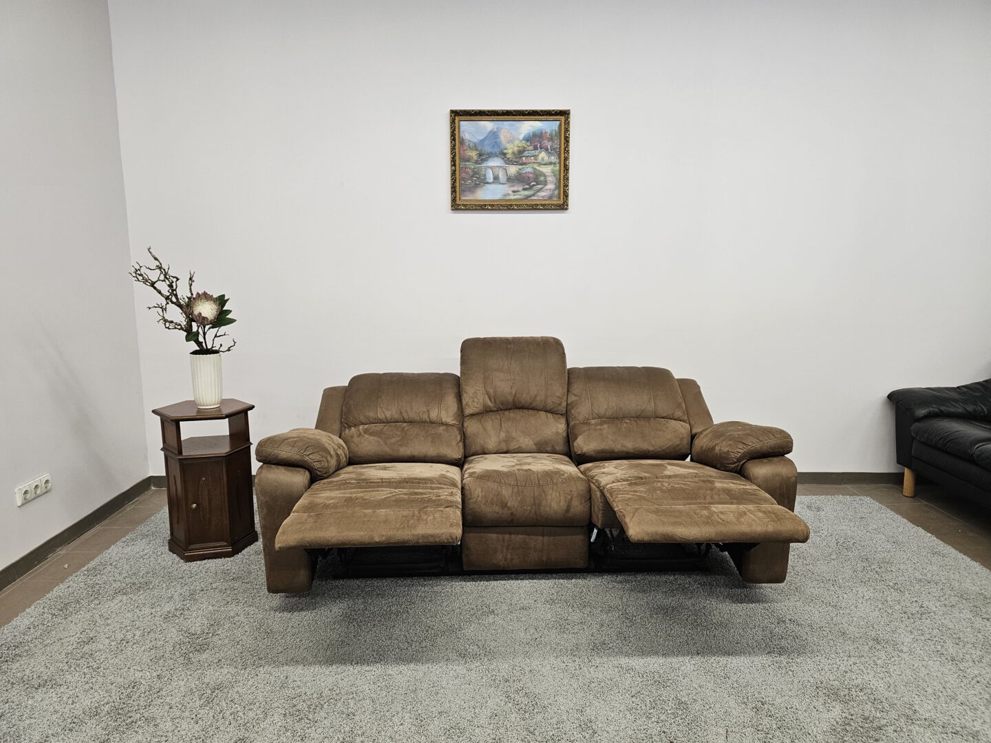 Trivietė sofa su Relax funkcija