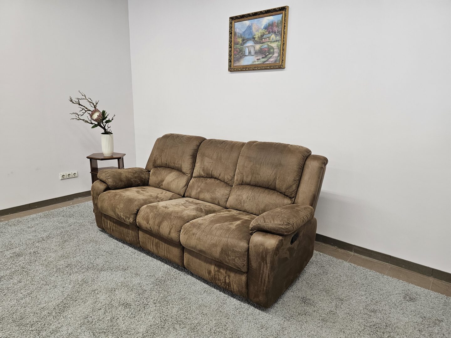Trivietė sofa su Relax funkcija