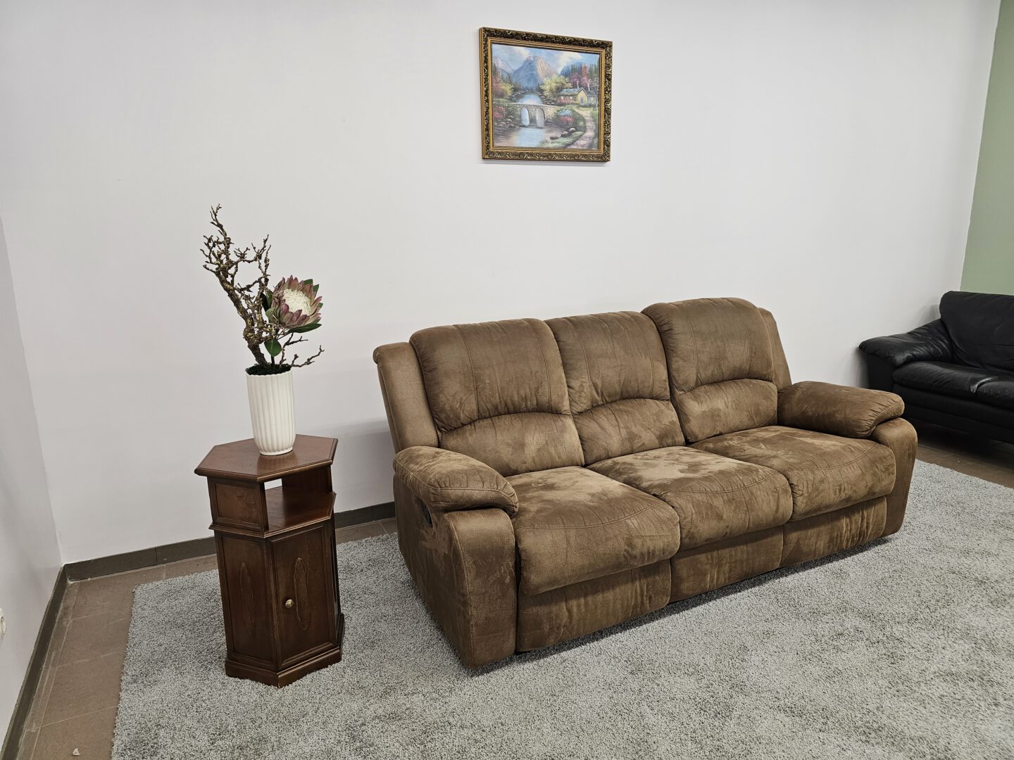 Trivietė sofa su Relax funkcija