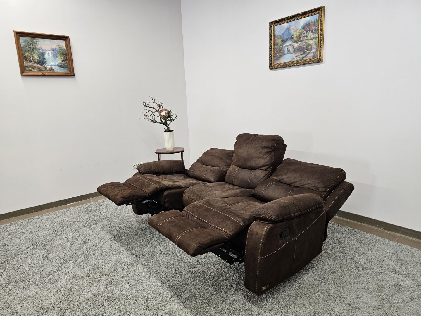 Verstos odos sofa su recliner funkcija