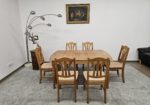 Valgomojo stalas su 6 kėdėmis