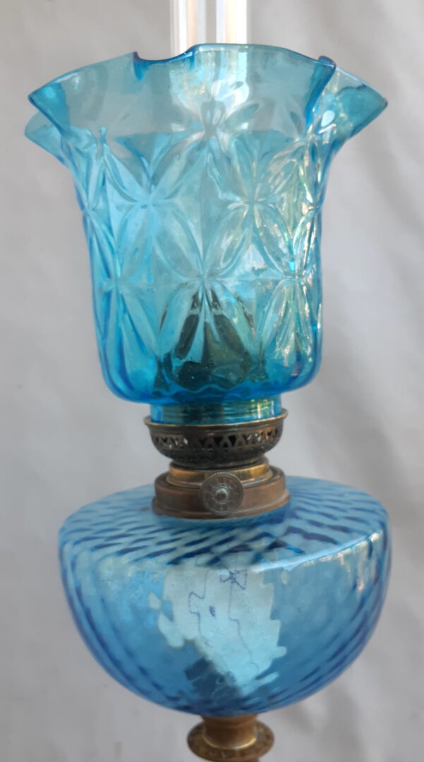 Prabangi antikvar. Žibalinė lempa,veikianti