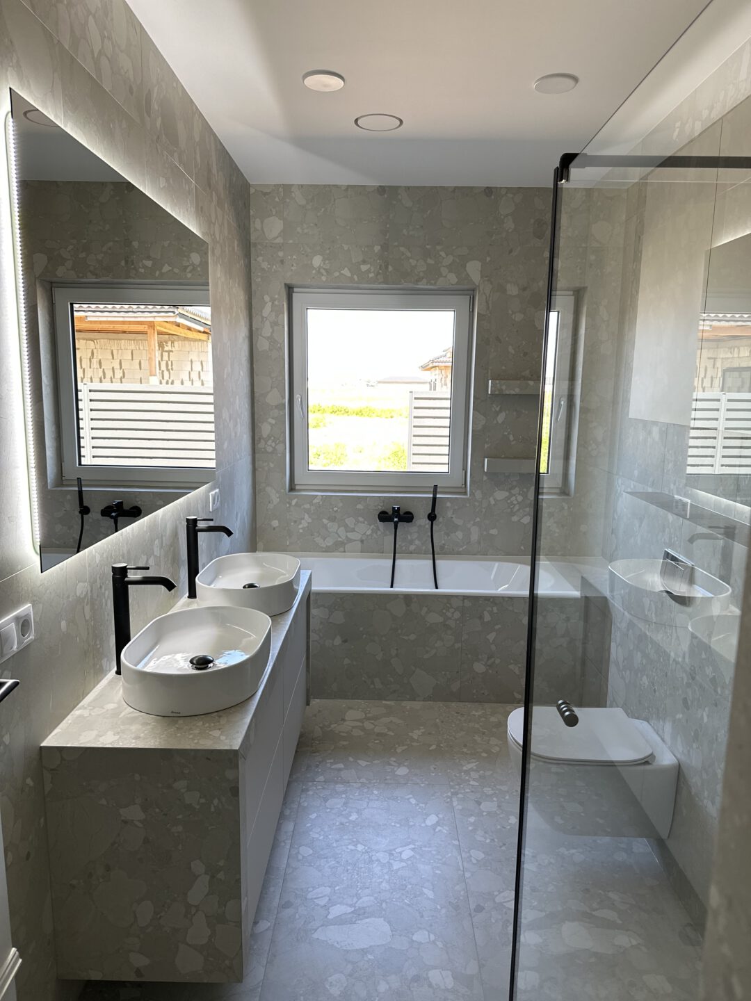 Parduodamas vieno aukšto namas