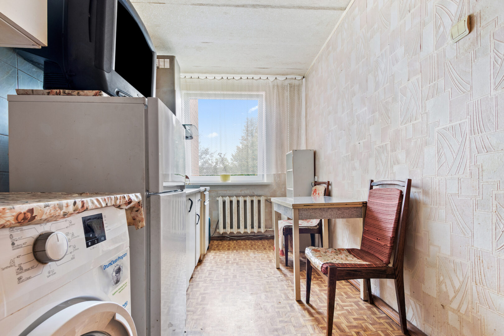 Parduodamas 1 kambario butas