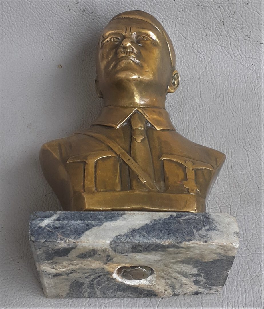 Senas A.hitlerio Bronzinis Sunkus Biustas+dar.