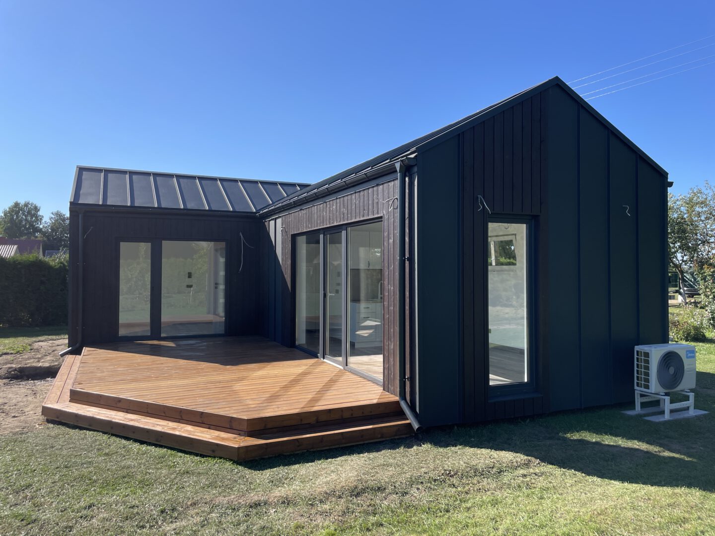 Modulinis karkasinis namas Kadagys