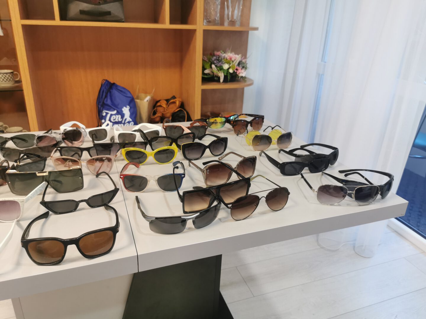 Saulės akiniai 45vnt