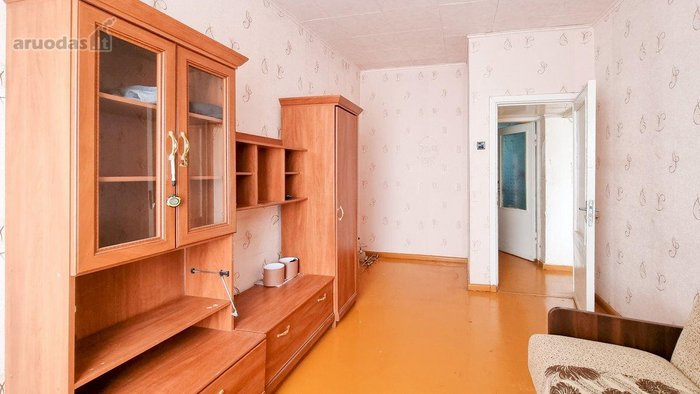 Parduodamas butas Šiaulių centre