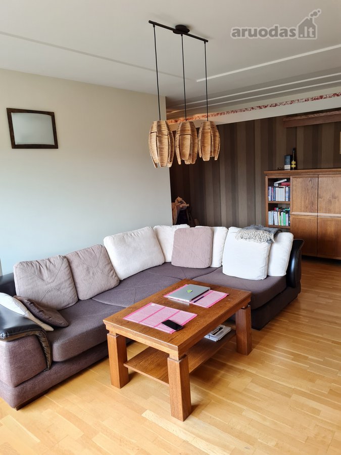 Parduodamas 3 kambarių butas 4/2 aukšte