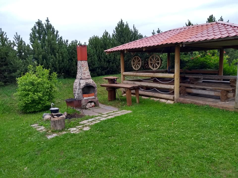 Poilsio sodyba „Devintam danguj”