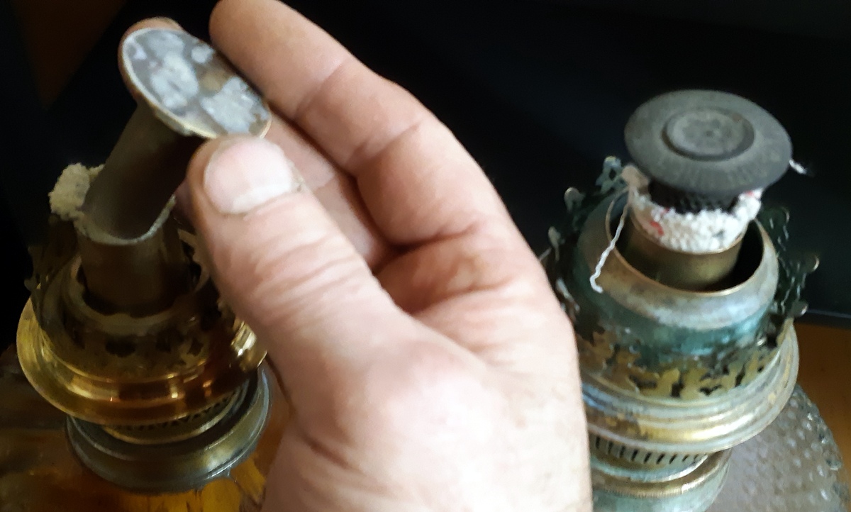 Nr.26) L. Prabangi antik.žibalinė Lempa veikianti