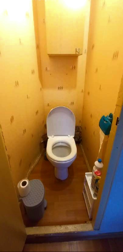 Parduodamas 1kamb.su holu butas