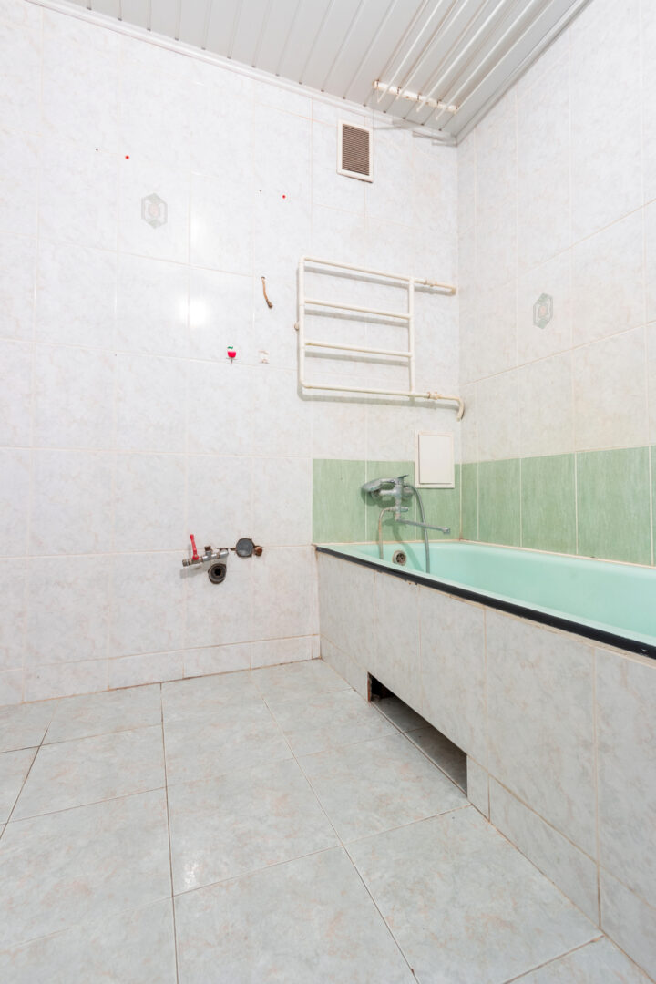 Parduodamas 2-iejų kambarių butas Nidos g., visiškai netoli Baltijos pr.