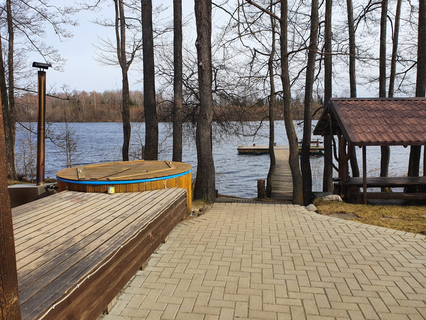 Tado rezidencija ir pirtelė