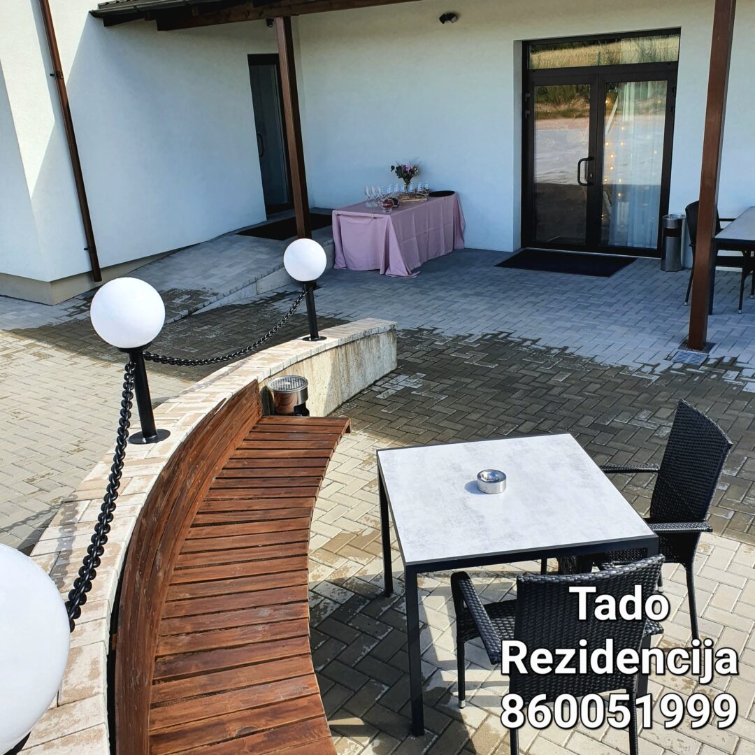 Tado rezidencija ir pirtelė