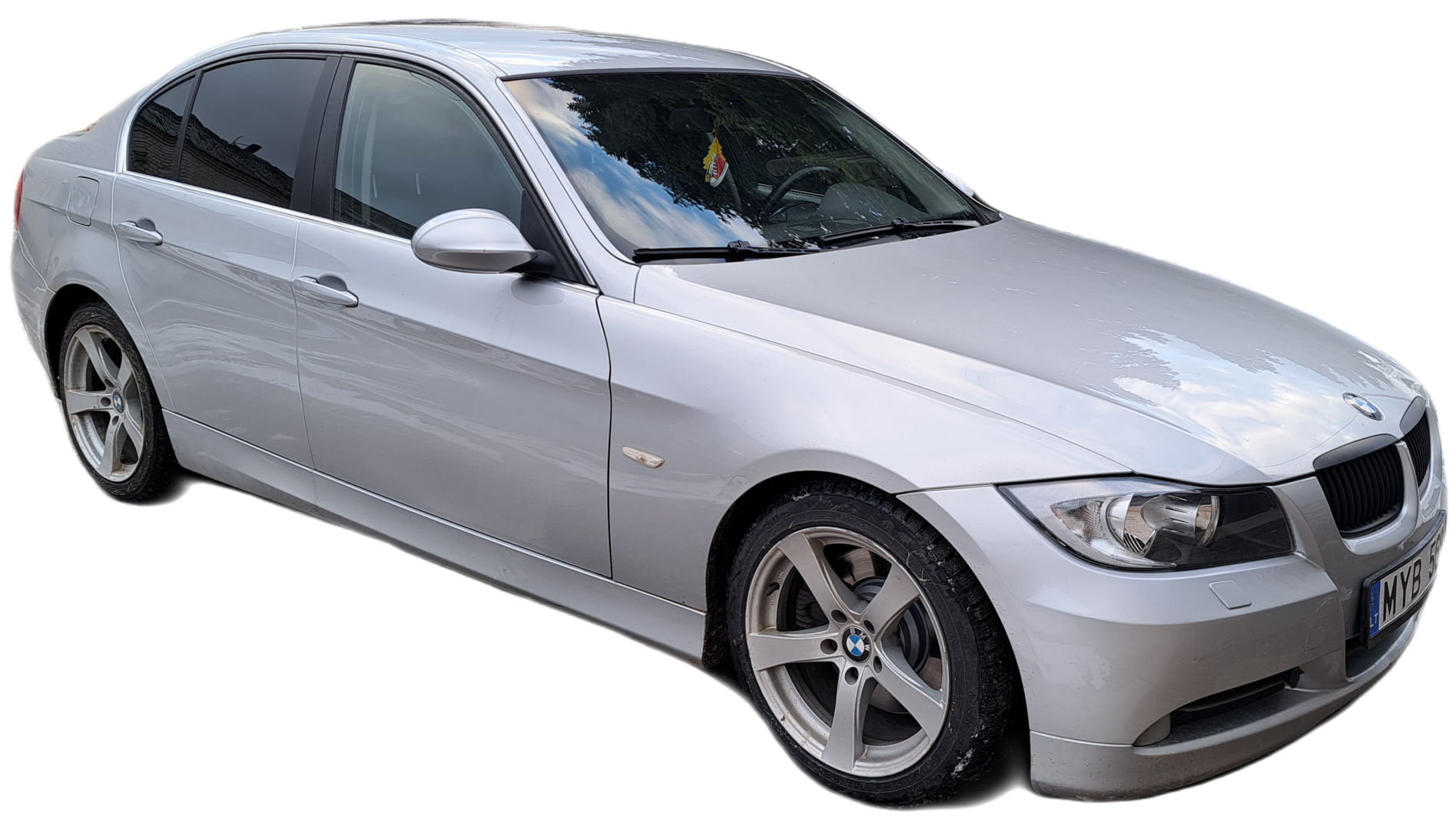 Automobilių, mikroautubusų, vilkikų, puspriekabių nuoma LIETUVOJE