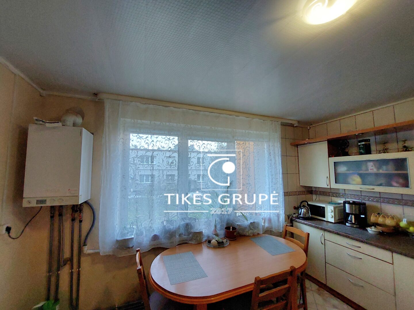 Renovuotame name parduodamas 4kamb.butas