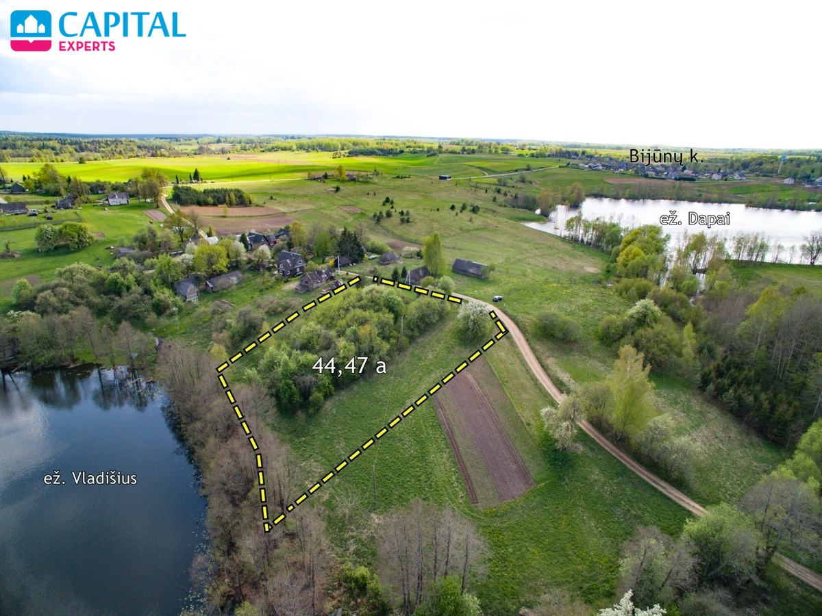 Parduodama 44,47 a sena sodyba prie Vladišiaus ež., Trakų raj.