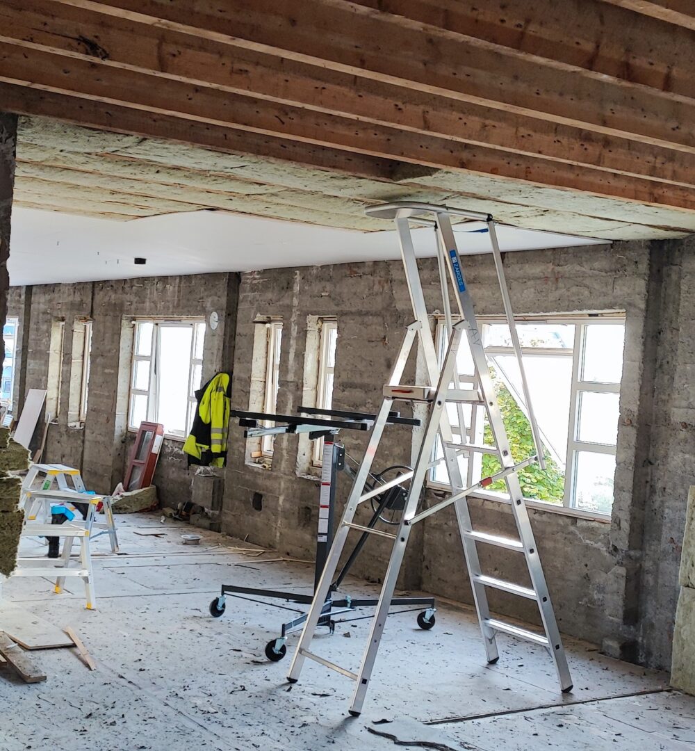 DARBO GALIMYBĖ STALIAMS ÅLESUND, NORVEGIJA