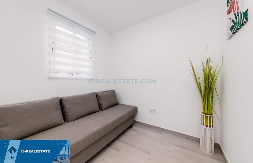 Parduodamas 4 kambarių namas Ispanijoje