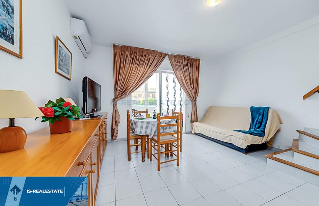 Parduodamas 3 kambarių, dviejų aukštų apartamentas, Ispanijoje