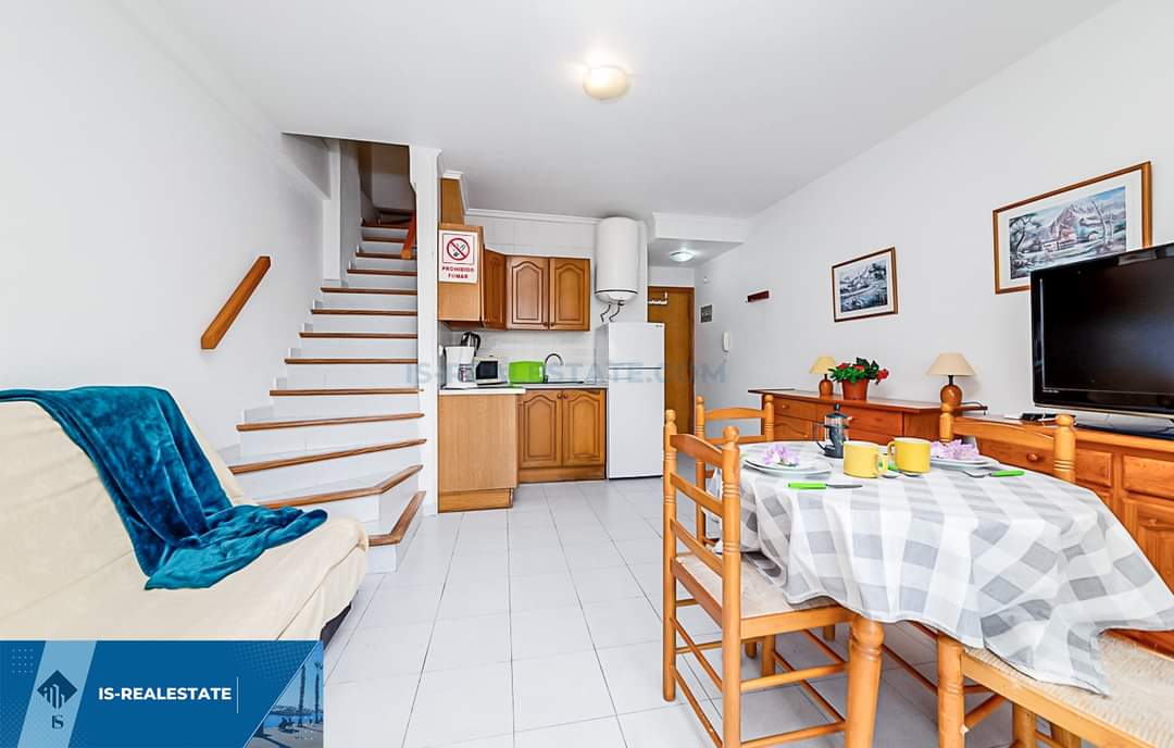 Parduodamas 3 kambarių, dviejų aukštų apartamentas, Ispanijoje