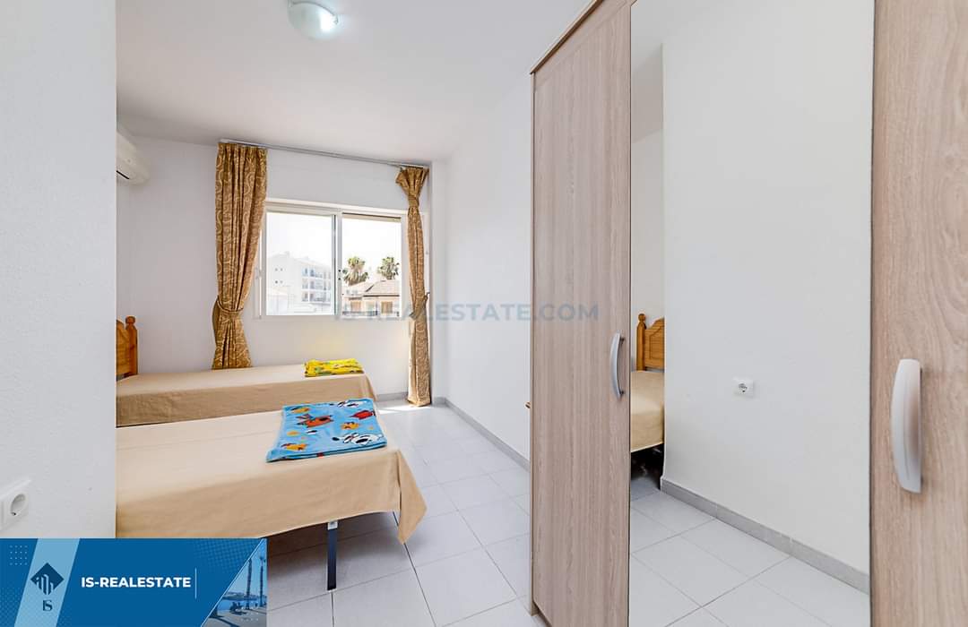 Parduodamas 3 kambarių, dviejų aukštų apartamentas, Ispanijoje